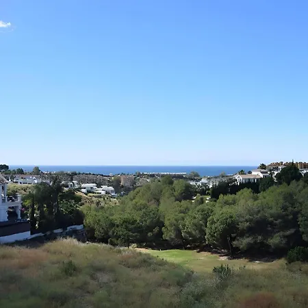 First Class La Resina Golf & Sea, 埃斯特波纳